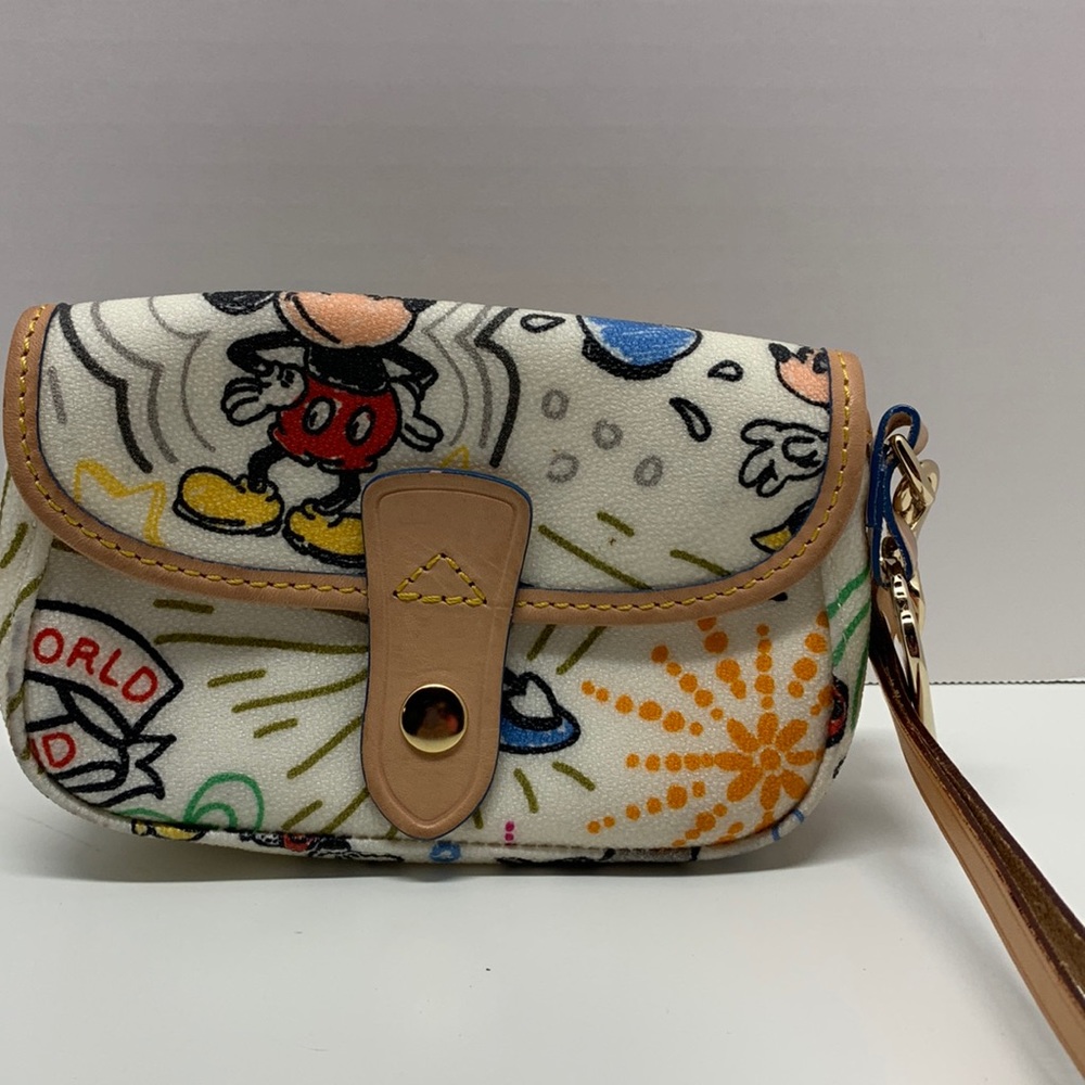 Dooney & Bourke Disney Sketch Wristlet